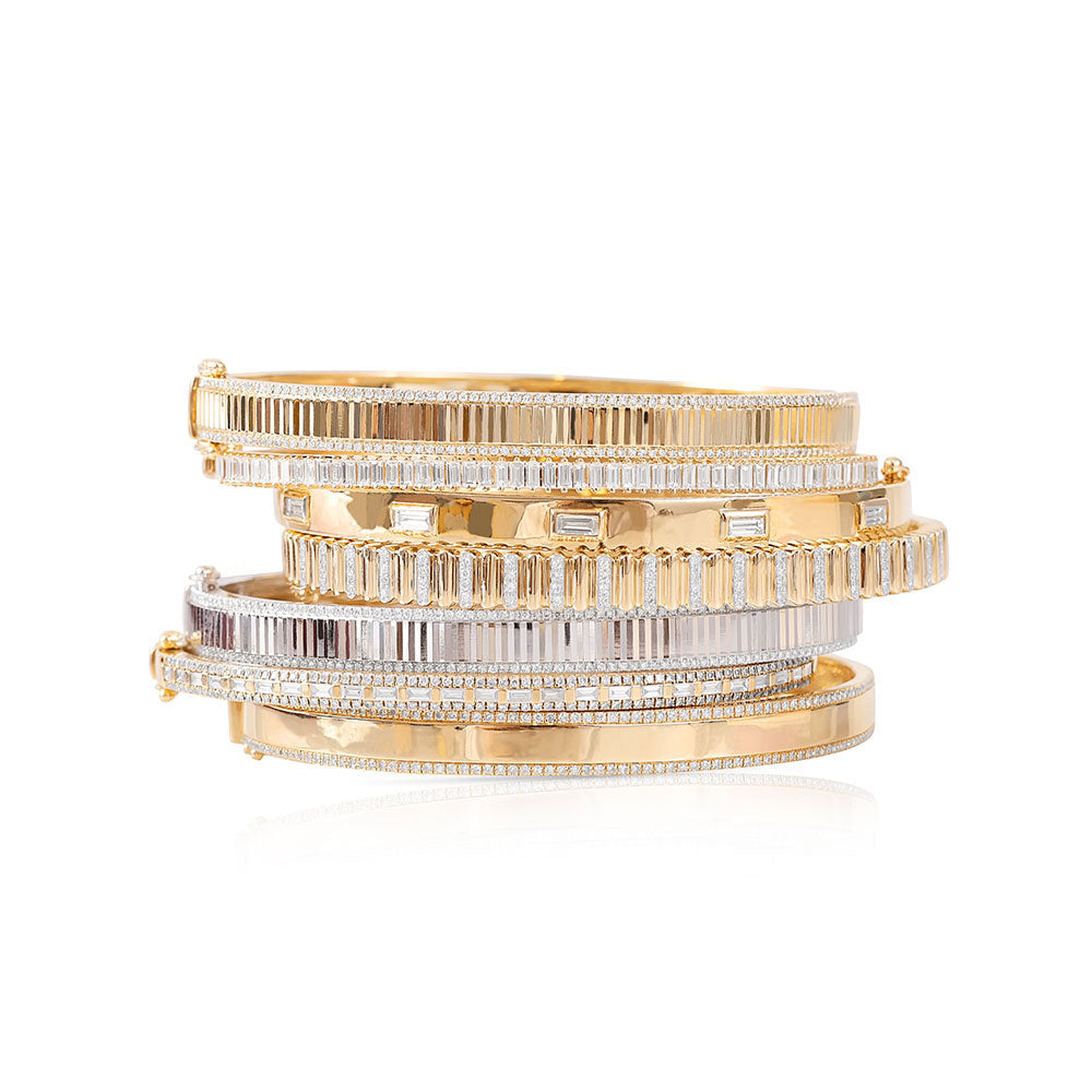 14K GOLD DIAMOND FLUTED BANGLE