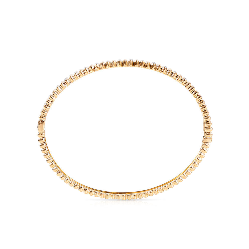 14K GOLD DIAMOND FLUTED BANGLE